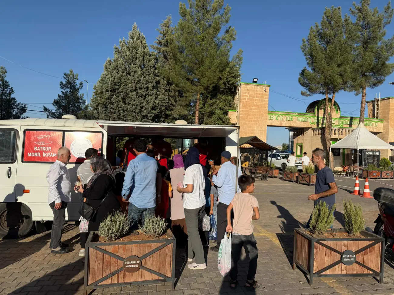 mezder mezarlık ziyareti mezder mezarlık ziyareti